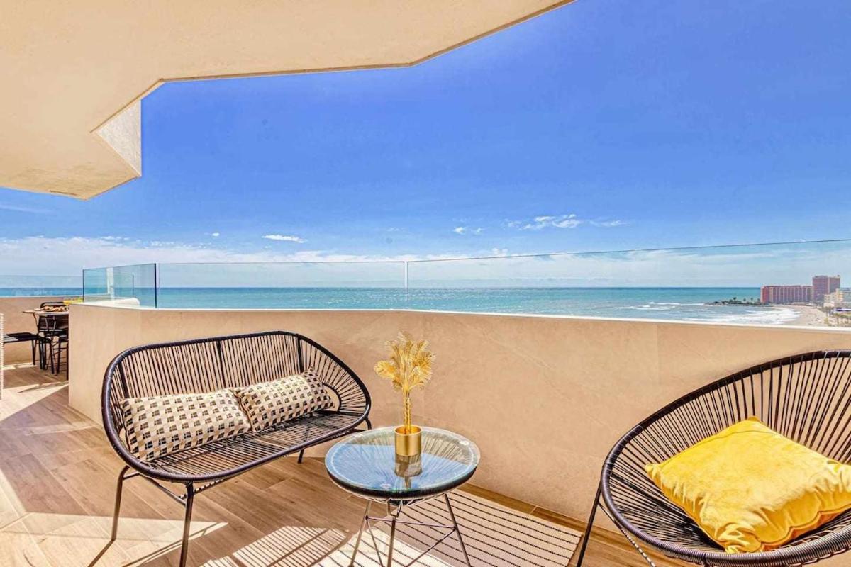 797 Holiday Rentals - Benalbeach- Moderno Piso Para 5 Con Vistas Al Mar Benalmádena Dış mekan fotoğraf