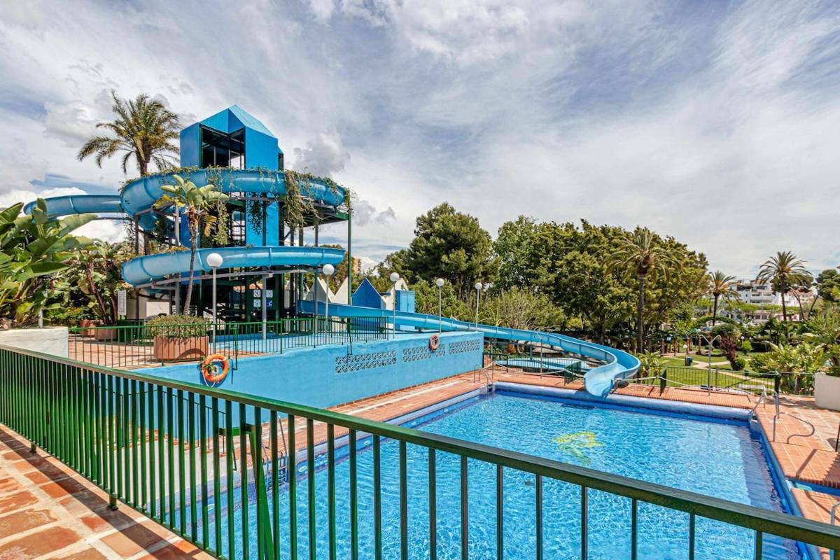 797 Holiday Rentals - Benalbeach- Moderno Piso Para 5 Con Vistas Al Mar Benalmádena Dış mekan fotoğraf