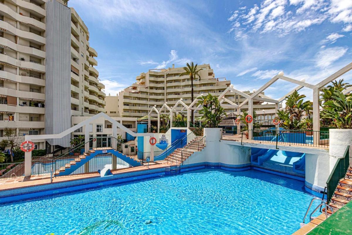 797 Holiday Rentals - Benalbeach- Moderno Piso Para 5 Con Vistas Al Mar Benalmádena Dış mekan fotoğraf