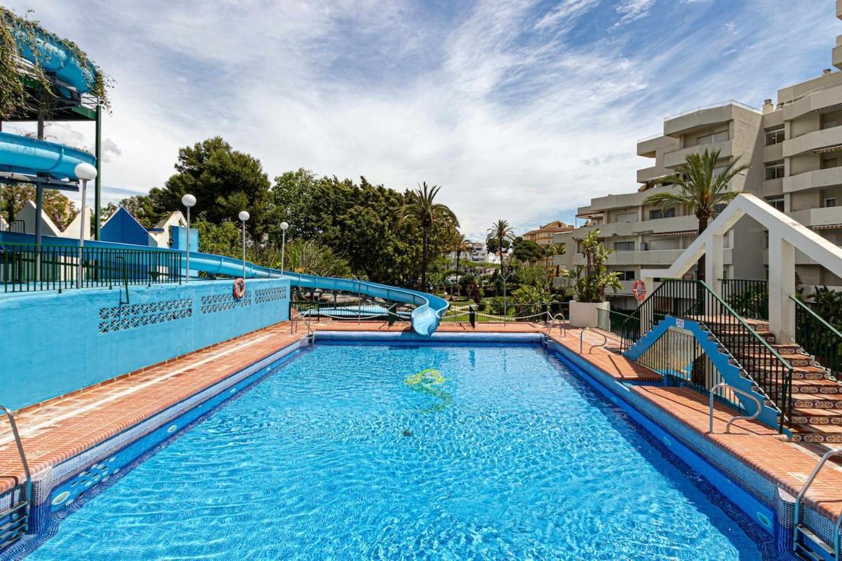 797 Holiday Rentals - Benalbeach- Moderno Piso Para 5 Con Vistas Al Mar Benalmádena Dış mekan fotoğraf