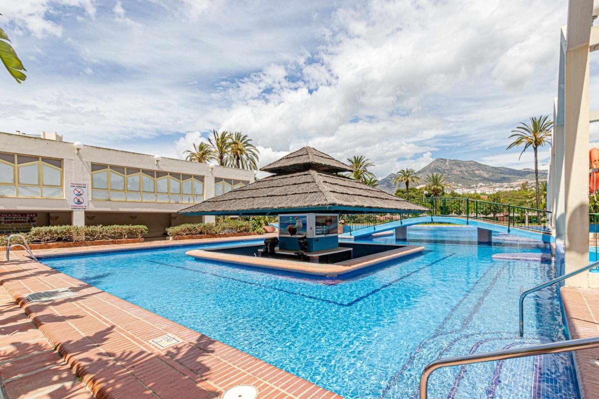 797 Holiday Rentals - Benalbeach- Moderno Piso Para 5 Con Vistas Al Mar Benalmádena Dış mekan fotoğraf
